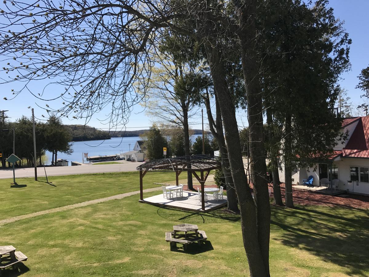 Harbor Light Inn Gills Rock Εξωτερικό φωτογραφία